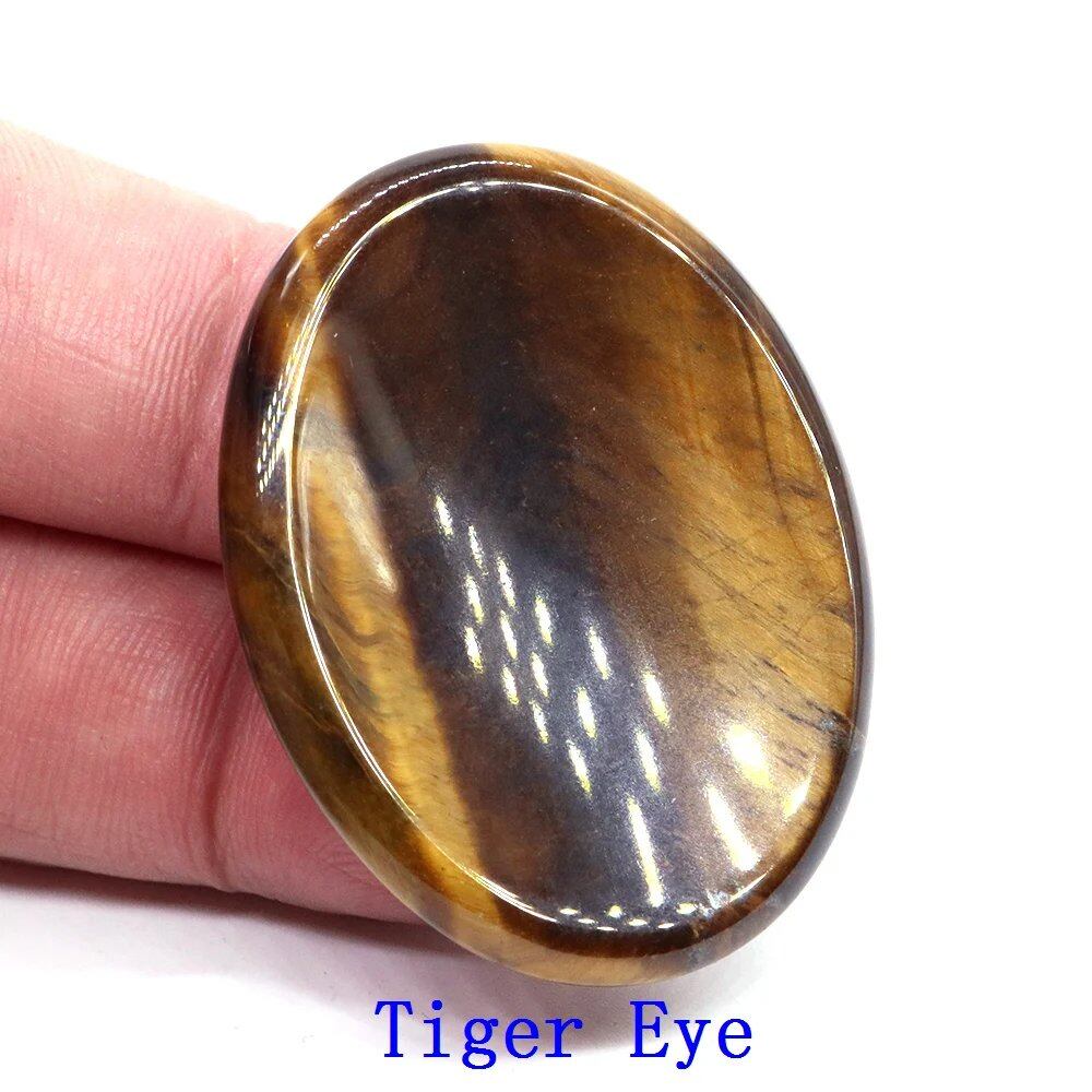 35x45mm Thumb Worry Stone (Stress Relief Stone for Thumb) Oval Massage Quartz Healing Crystal Chakra Energy Therapy Meditation Spiritual Natural Gemstone Decoration Size: Parallel Import