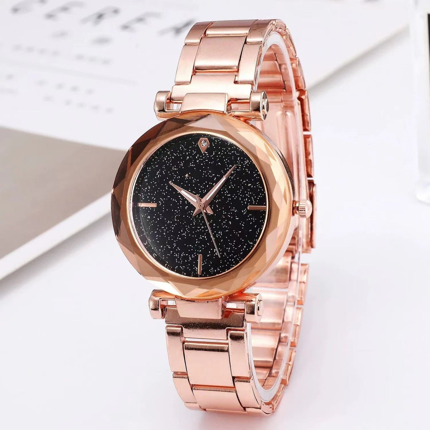 High-quality, fashionable, casual women's waterproof, luminous steel band sports watch for students and women. Parallel import.