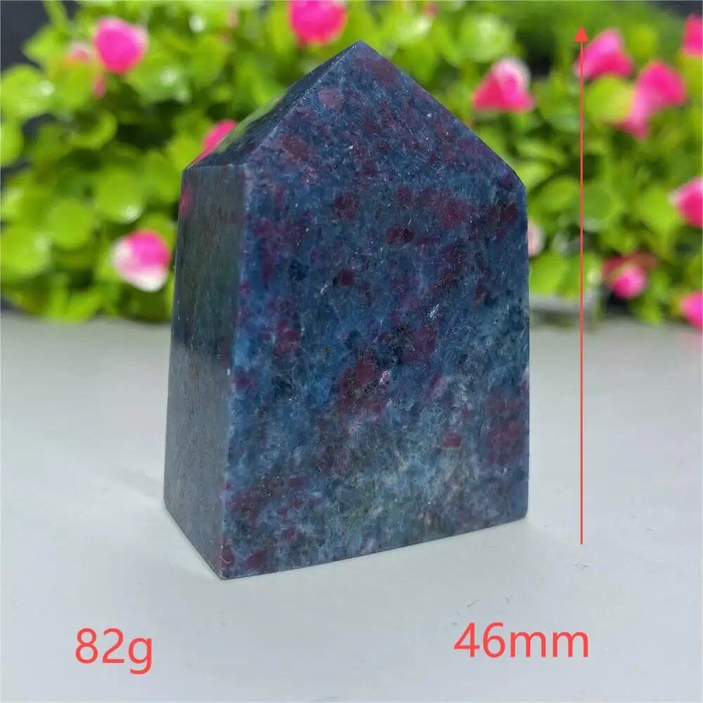 天然水晶 レッドグリーンサファイア 四角柱タワー 鉱物標本 スピリチュアル 瞑想 魔術 ギフトストーン 並行輸入品