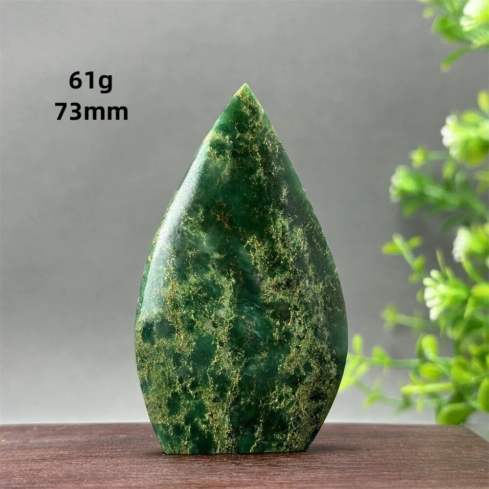 天然エメラルド フリーシェイプ トーチ研磨 工芸品 レイキヒーリング 瞑想 ウィッチクラフト サクリファイス エネルギー ホーム 風水 デコレーション カラー 並行輸入品