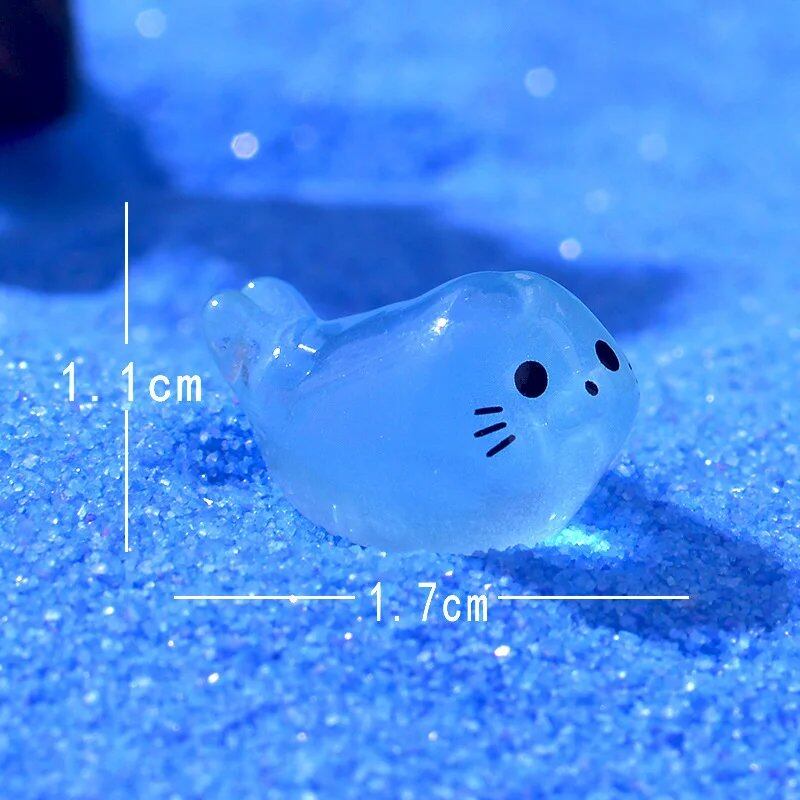 10/20/50 Pieces Cute Luminous Mini Seals Resin Marine Life Figurines Ornaments Fairy Garden DIY Accessories Size: Parallel Import