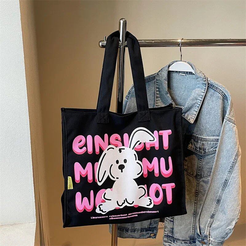 High-quality canvas bag for women. Stylish and simple, this eco-friendly bag can be used as a shoulder bag, foldable tote bag, or everyday shopping cart. Size: (Maximum length: 30cm to 50cm). Color: Black. Ships from: Parallel import.