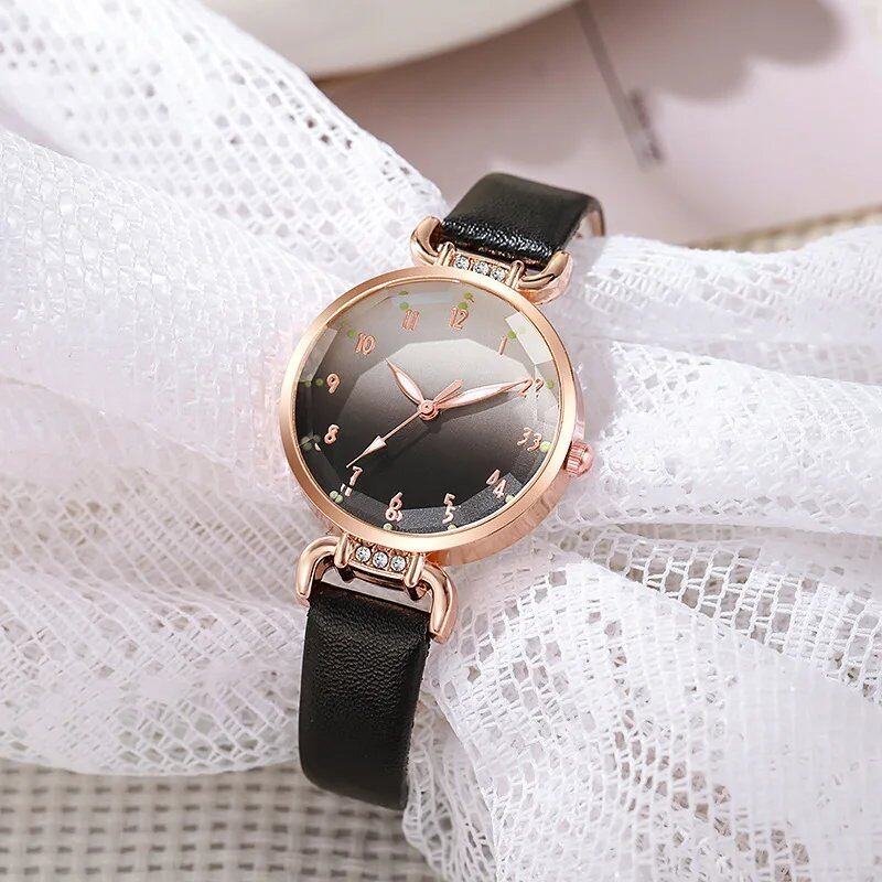 Retro women's watches are stylish and elegant. Quartz women's watches are artistic, trendy, and simple. Color: Parallel import.