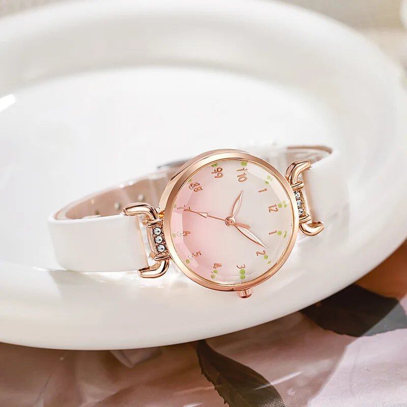 Retro women's watches are stylish and elegant. Quartz women's watches are artistic, trendy, and simple. Color: Parallel import.