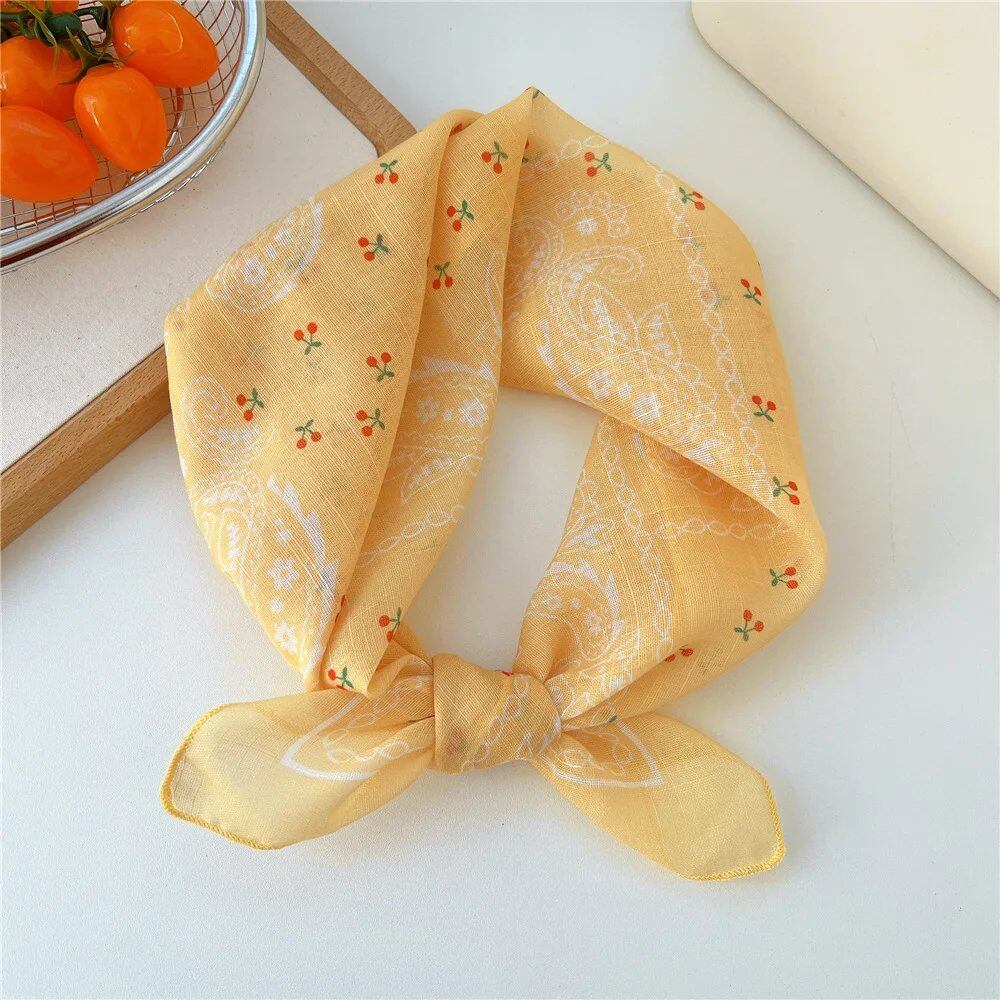 Women's Fashion Bandana Cotton Headscarf Small Hijab Floral Print Handkerchief Hair Scarf Headband Neck Scarf Size: One Size Fits Most; Parallel Import