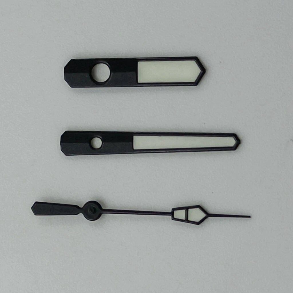 Silver Blue, Red, Green, Orange, Rose Gold, and Luminous Hands. Compatible with NH35, NH36, 7S26, 7S36, 4R35, and 4R36 Movements. Parallel Import.