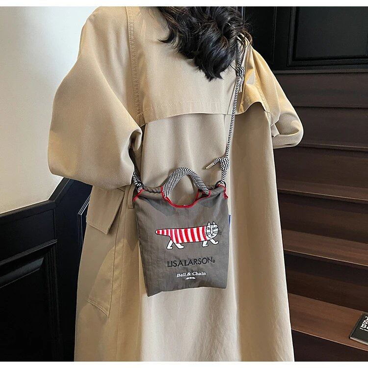 女性用刺繍キャンバスバッグ; 春夏向け軽量ショルダーバッグ; クロスボディハンドバッグ サイズ:ミニ(最大長さ20cm未満); 並行輸入品