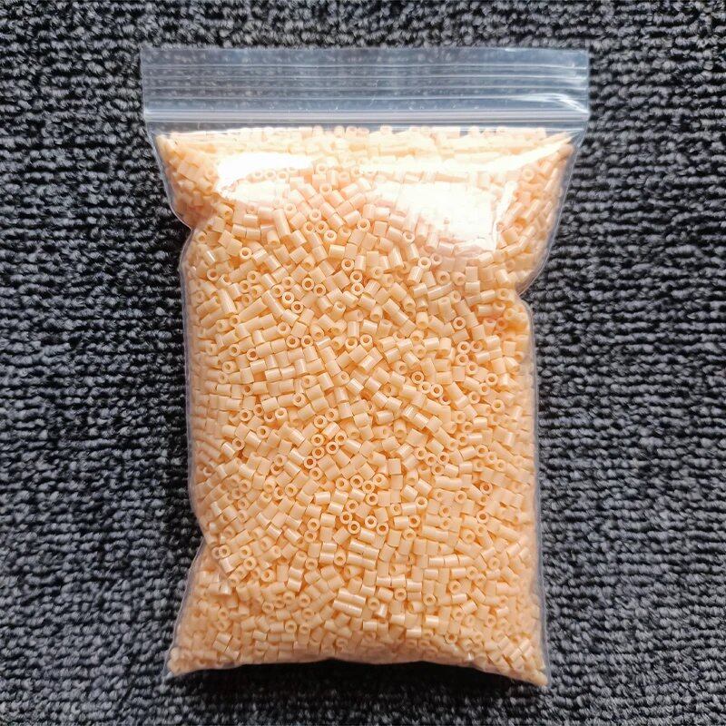 10,000 Pieces/Bag 2.6mm Mini Fuse Beads, 3D Pixel Puzzle Toy, Iron-on Beads, Melting Beads, Kids Toy, Handmade DIY Craft Decoration, Color: Parallel Import