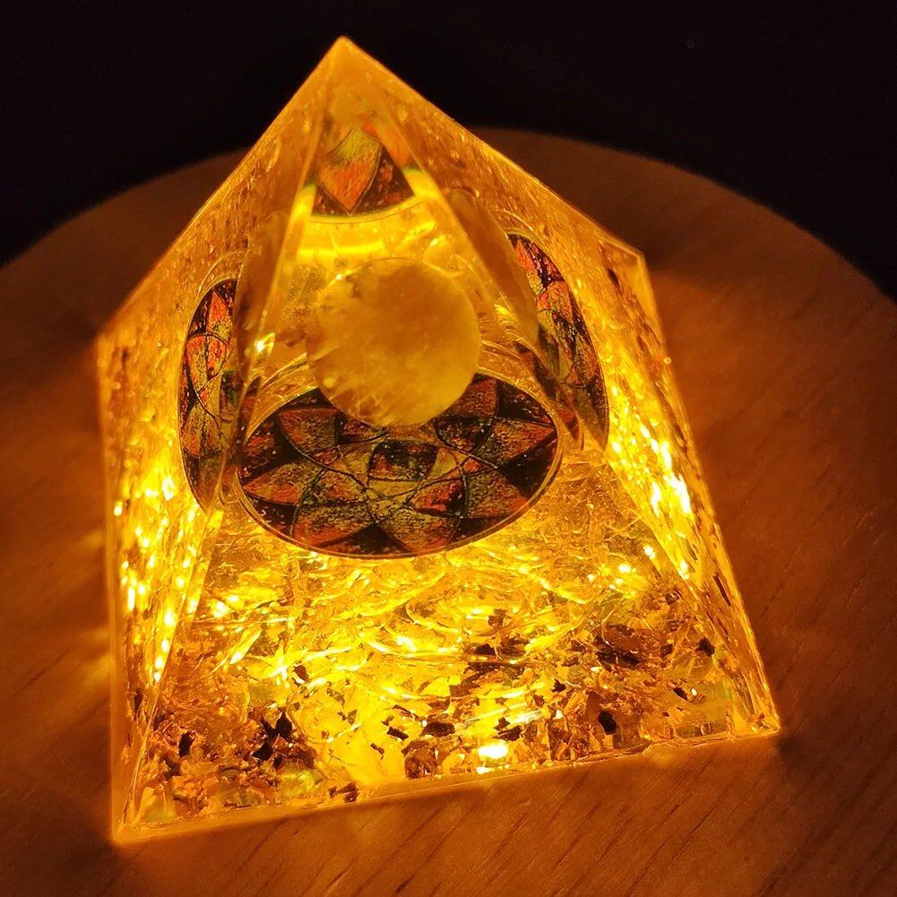 エネルギー発生器 オーゴン・ピラミッド アメジスト&ペリドット ヒーリング天然水晶 レイキ・チャクラ発生器 オーゴナイト・ピラミッド 瞑想ツール ;発送元: 並行輸入品
