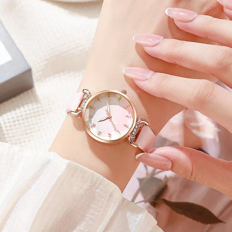 Retro women's watches are stylish and elegant. Quartz women's watches are artistic, trendy, and simple. Color: Parallel import.