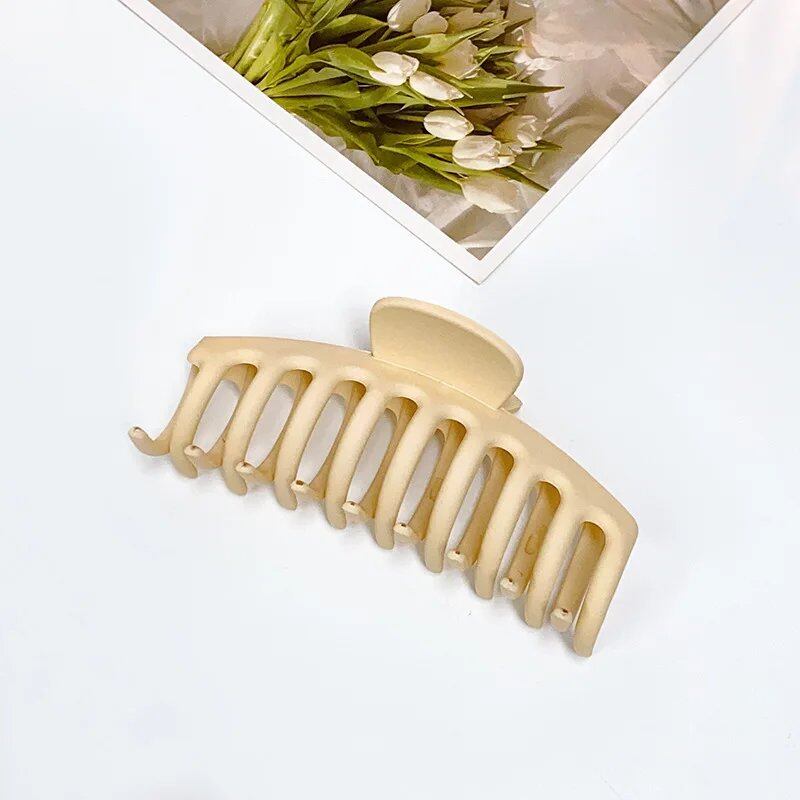 1/4 Large Geometric Hair Claws for Women, Cross Matte Hairpins, Stylish French Elegant Hair Grips, Clips, Girls' Accessories Set, Color: Parallel Import