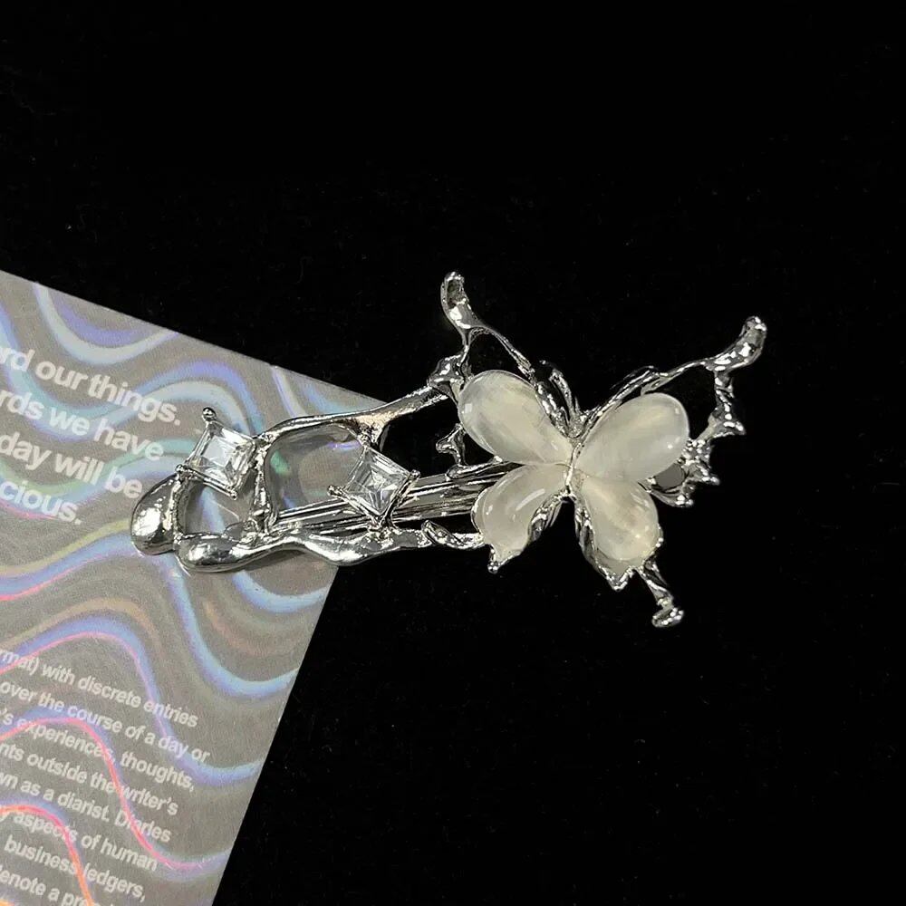 1/4 pc Y2K Irregular Liquid Metal Hairpin Butterfly Zirconia Hair Clip for Women, Stylish Silver Bang Clip, Hair Accessory, Color: Parallel Import