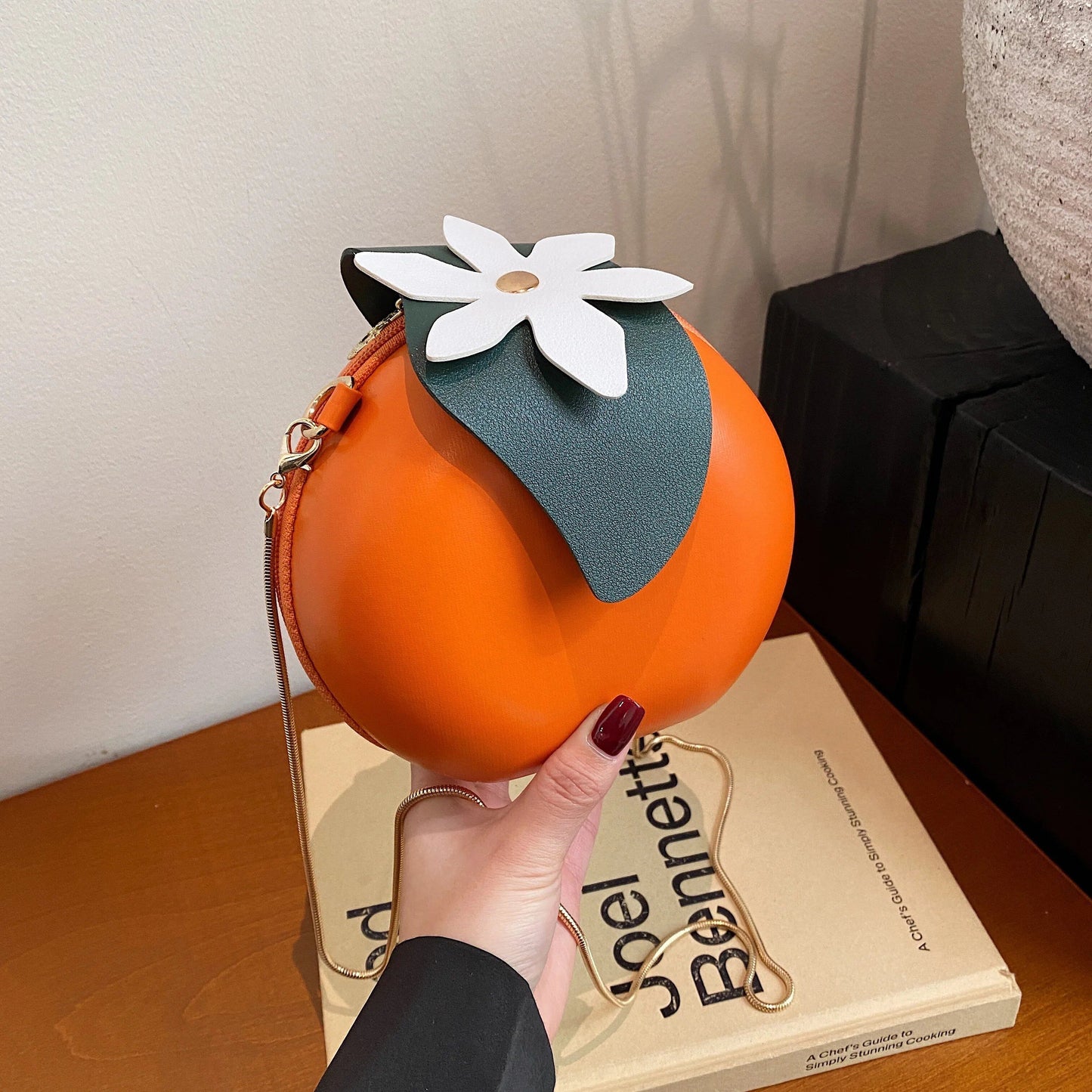 フルーツマンゴーオレンジバッグ クロスボディバッグ 片手持ち かわいいスタイル 小さい丸型バッグ カラー:233-オレンジ 並行輸入品フルーツマンゴーオレンジバッグ クロスボディバッグ 片手持ち かわいいスタイル 小さい丸型バッグ カラー:233-オレンジ 並行輸入品
