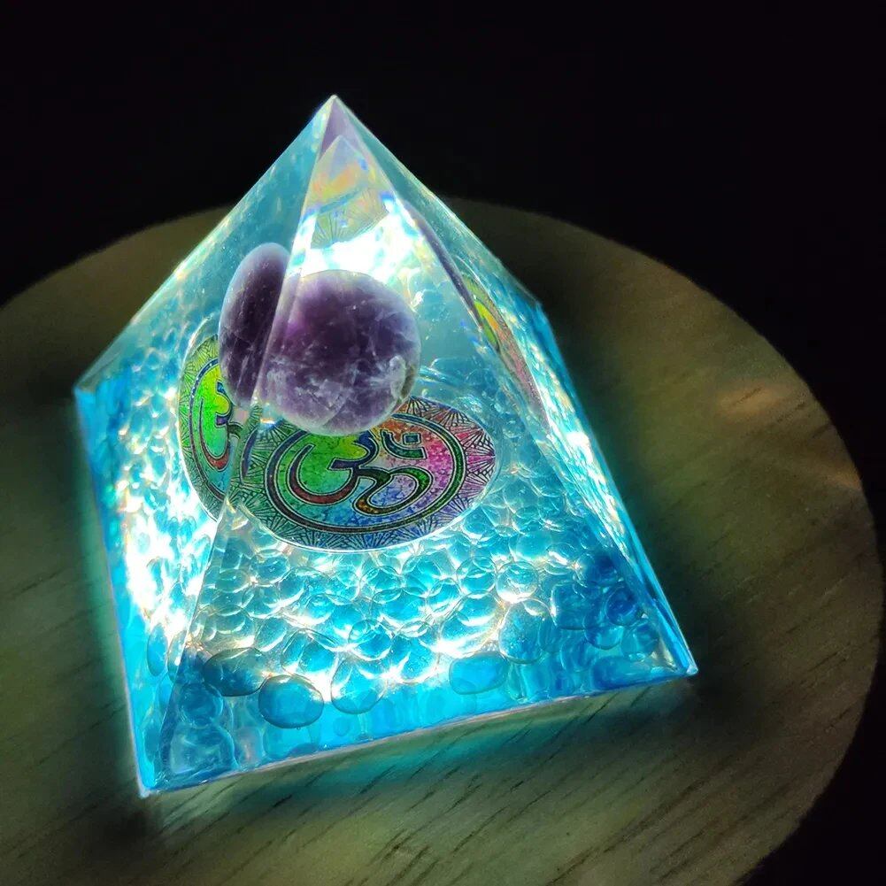 クリスタルストーン・オーゴン・ピラミッド エネルギー発生器 ルームデコレーション 天然アメジスト ペリドット レイキ・チャクラ・メディテーション サイズ:5cm;;発送元: 並行輸入品
