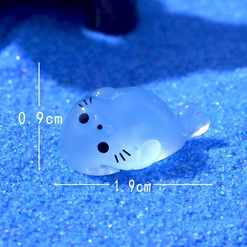 10/20/50 Pieces Cute Luminous Mini Seals Resin Marine Life Figurines Ornaments Fairy Garden DIY Accessories Size: Parallel Import