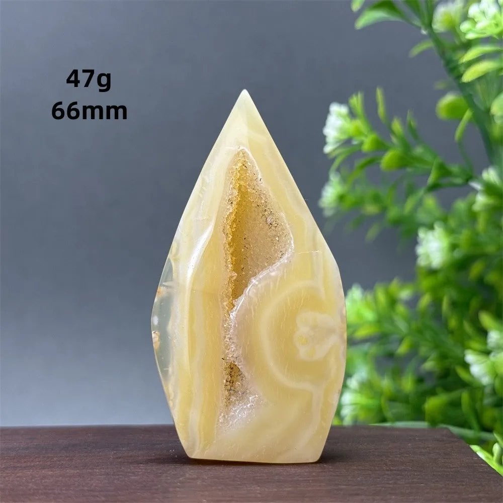 Natural Yellow Agate Geode, Freeform Torch, Mineral Energy, Home Furnishings, Meditation, Aura, Prayer, Altar, Gift, Parallel Import