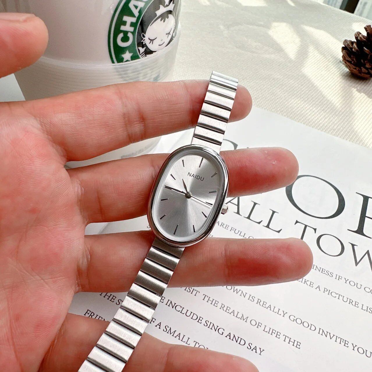 New Women's Watch, Simple Chain, Oval Dial, Compact, Korean Style, Multi-Style, Fashionable Quartz Wristwatch, Parallel Import