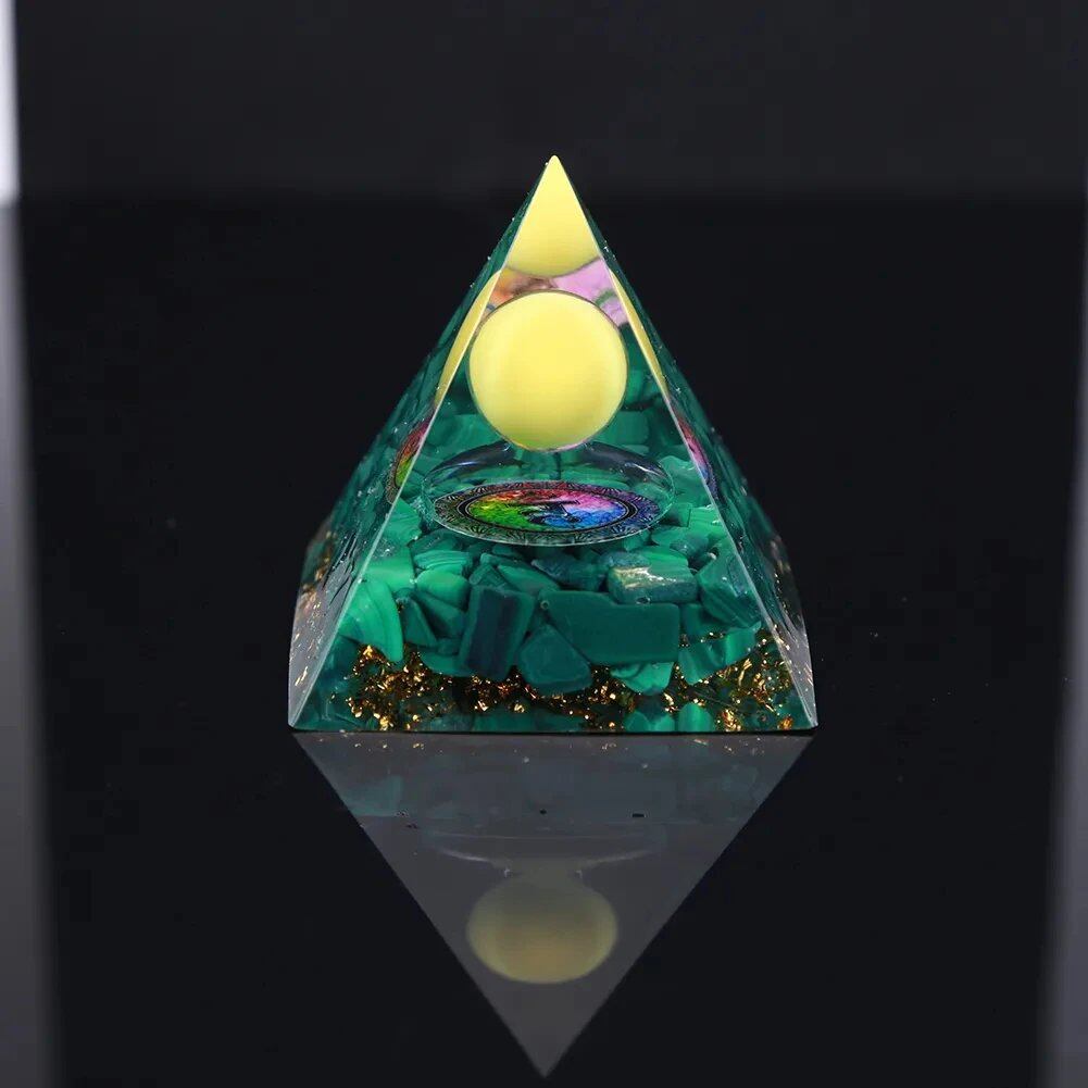 クリスタルストーン・オーゴン・ピラミッド エネルギー発生器 ルームデコレーション 天然アメジスト ペリドット レイキ・チャクラ・メディテーション サイズ:5cm;;発送元: 並行輸入品