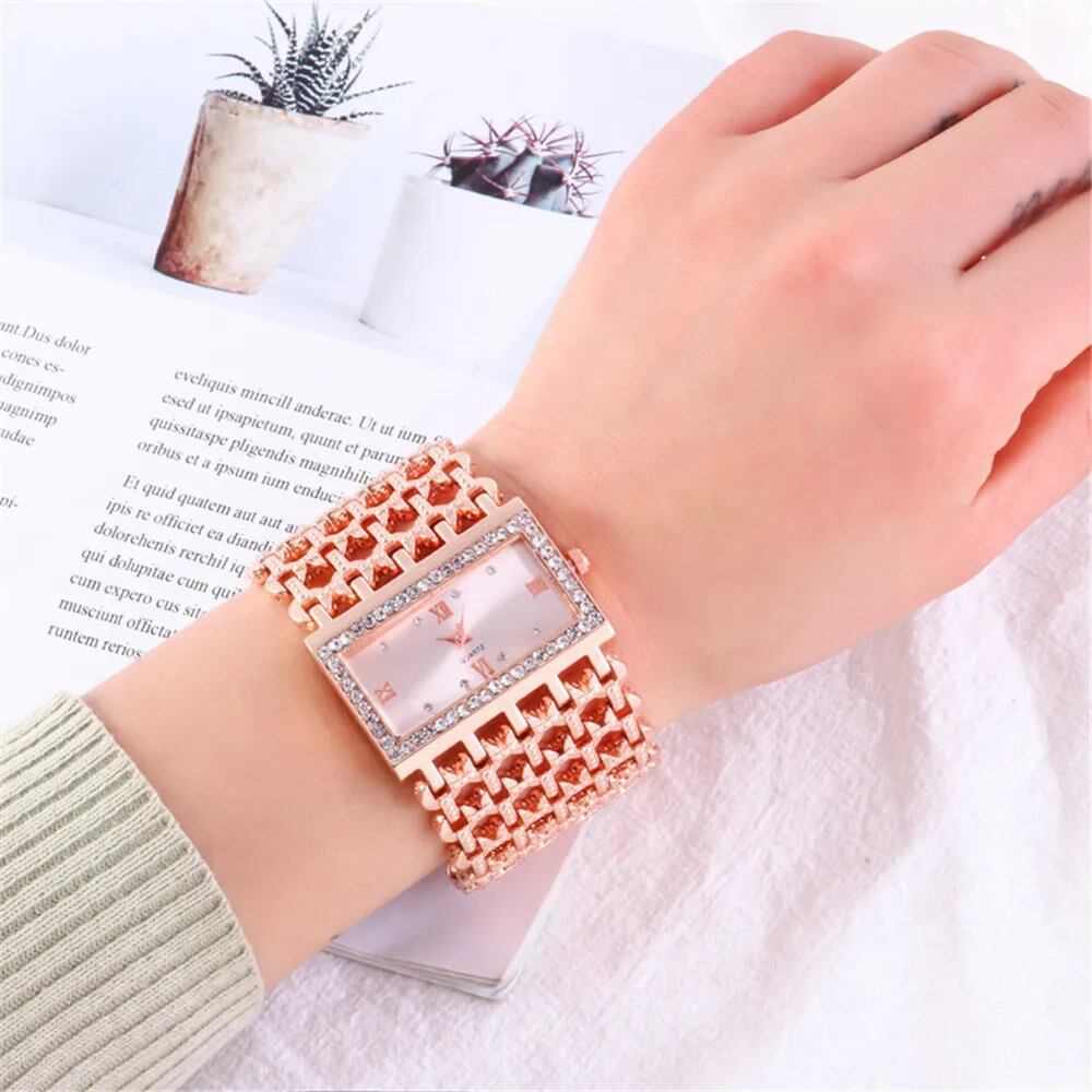 UTHAI W29 New Women's Watch, Fashionable, Lightweight and Elegant Square Diamond Quartz Watch with Gold Stainless Steel Bracelet, Parallel Import
