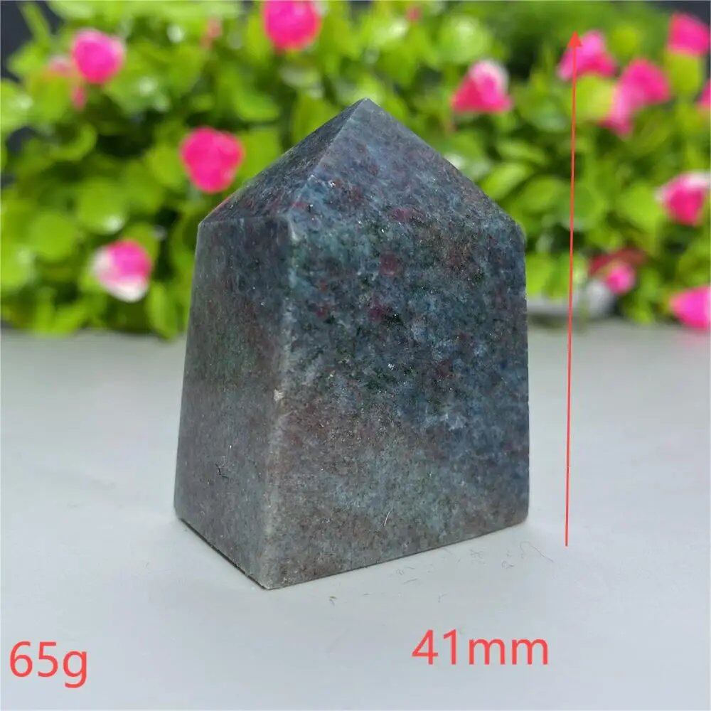 天然水晶 レッドグリーンサファイア 四角柱タワー 鉱物標本 スピリチュアル 瞑想 魔術 ギフトストーン 並行輸入品