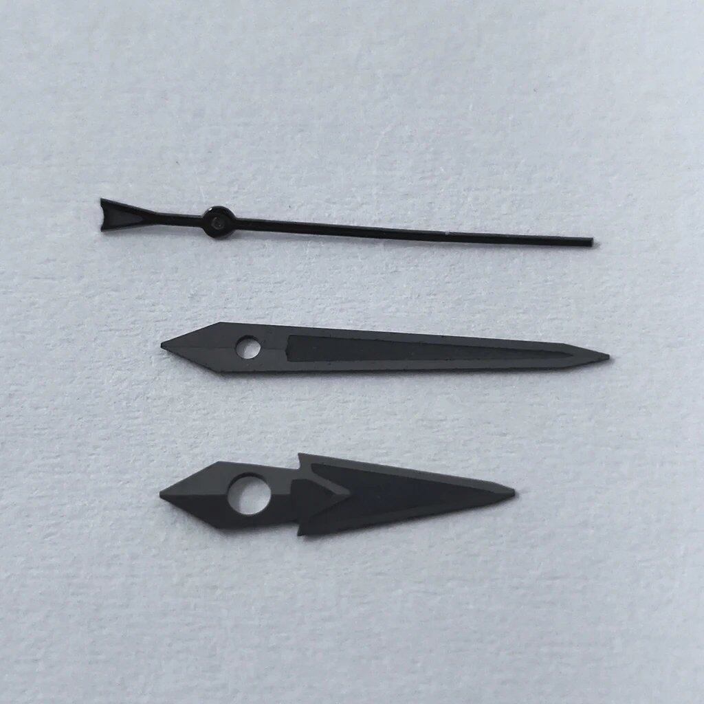 High-quality hand set for NH35, NH36, NH38, NH39, NH70, NH72, 7S26, 7S36, 4R35, and 4R36. Available in silver, gold, rose gold, and black. Luminous hands. Parallel import.