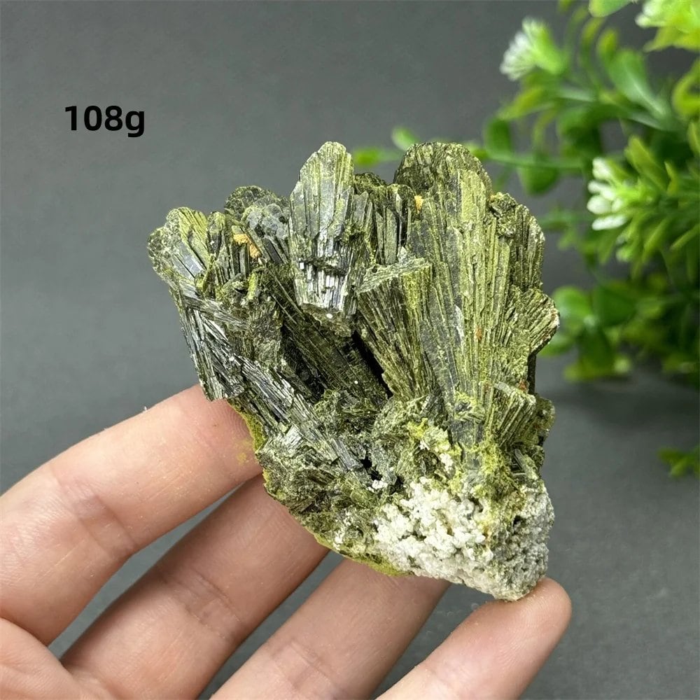 Natural Green Tourmaline Rough Stone Specimen Collection for Aura Healing, Meditation, and Energy Chakra Use. Gemstone Home Furnishing Gift. Parallel Import.