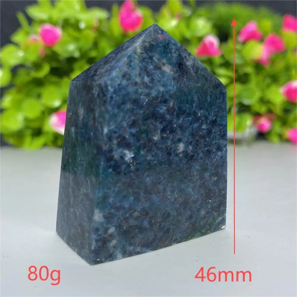 天然水晶 レッドグリーンサファイア 四角柱タワー 鉱物標本 スピリチュアル 瞑想 魔術 ギフトストーン 並行輸入品