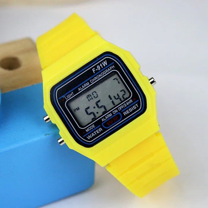 Kids' Sports Digital Watch with Silicone Strap for Boys and Girls, Chronograph, Alarm Function, Cute LED Watch for Students, Parallel Import