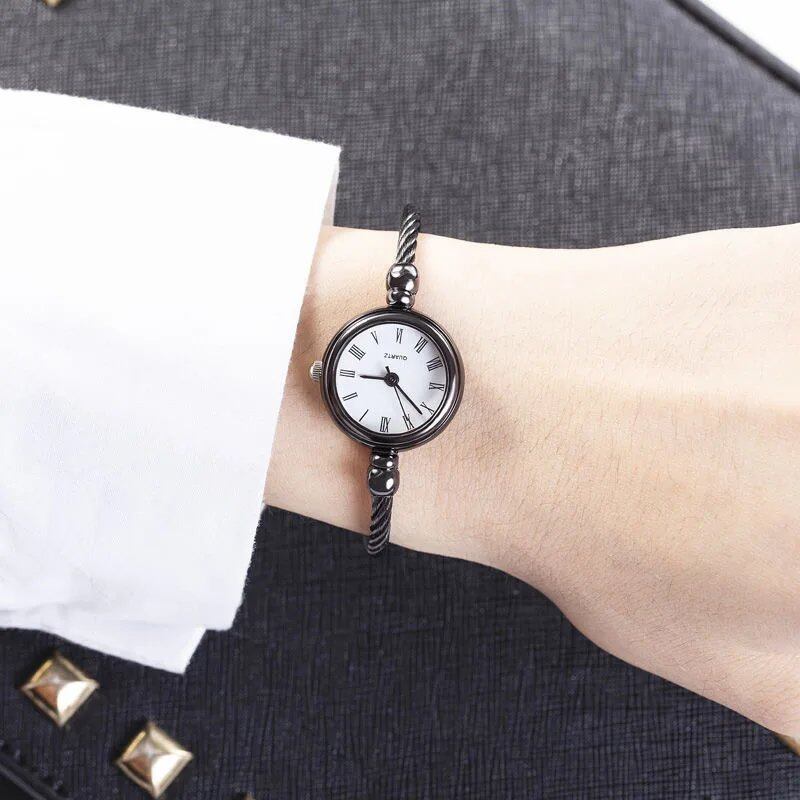 YIKAZE Women's Small Gold Bangle Bracelet Watch, Stainless Steel, Retro Quartz Movement, Fashion Dress Watch, Parallel Import