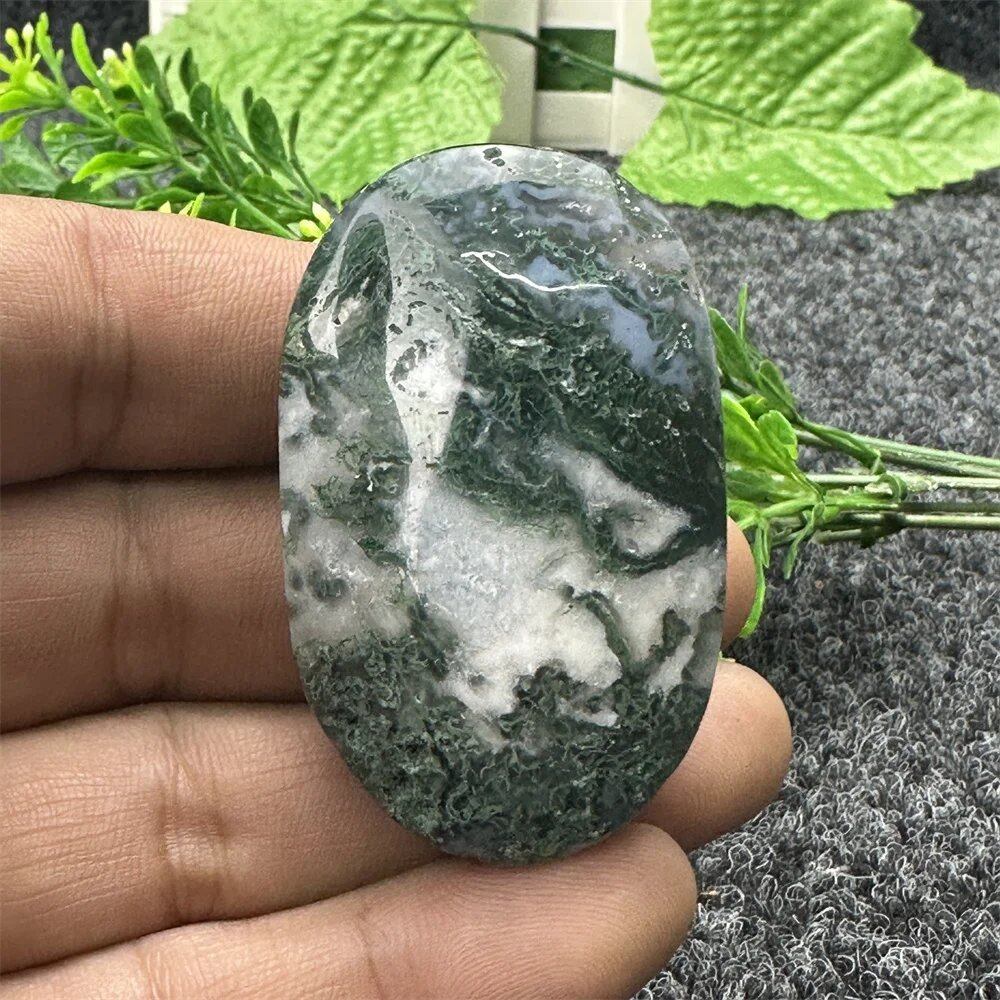 Natural Quartz Crystals: Aquamarine Agate, Ocean Jasper, Palm Stone, Polished Stones, Gemstone Mineral Specimens for Spiritual Meditation, Energy, and Feng Shui, Color: Green, Parallel Import