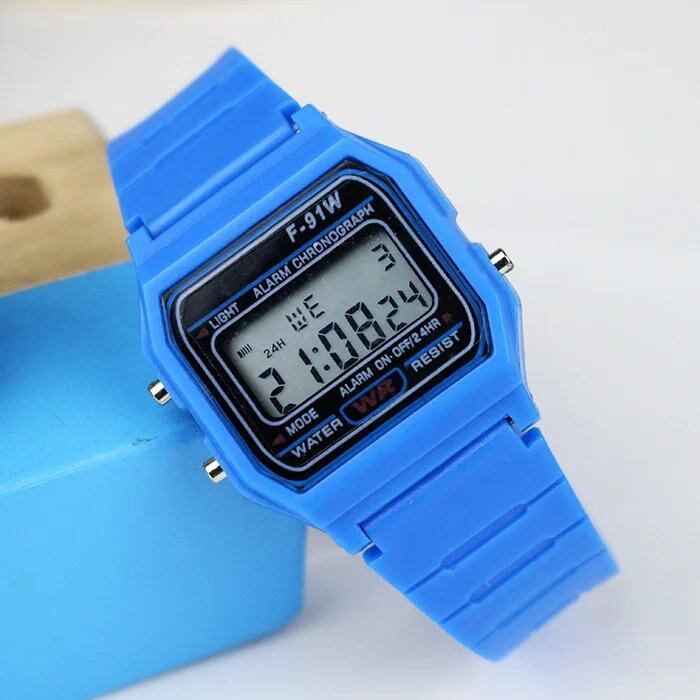 Kids' Sports Digital Watch with Silicone Strap for Boys and Girls, Chronograph, Alarm Function, Cute LED Watch for Students, Parallel Import