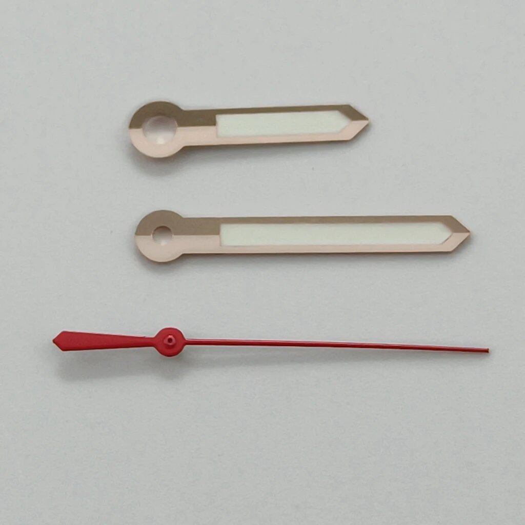 High-quality silver gun gold and rose gold watch hands with luminous finishes. Compatible with NH35, NH36, NH38, NH70, NH72, 7S26, 7S36, 4R35, and 4R36 movements. Parallel import.