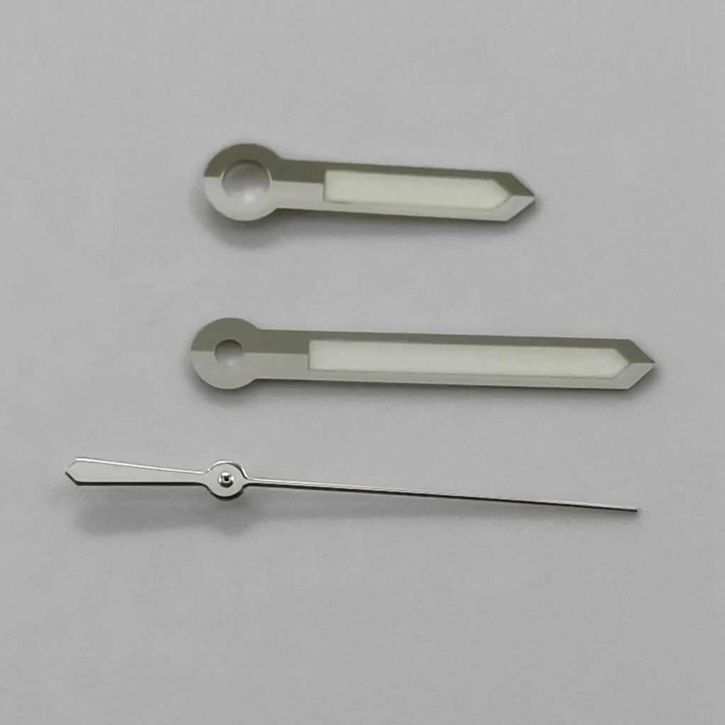 High-quality silver gun gold and rose gold watch hands with luminous finishes. Compatible with NH35, NH36, NH38, NH70, NH72, 7S26, 7S36, 4R35, and 4R36 movements. Parallel import.