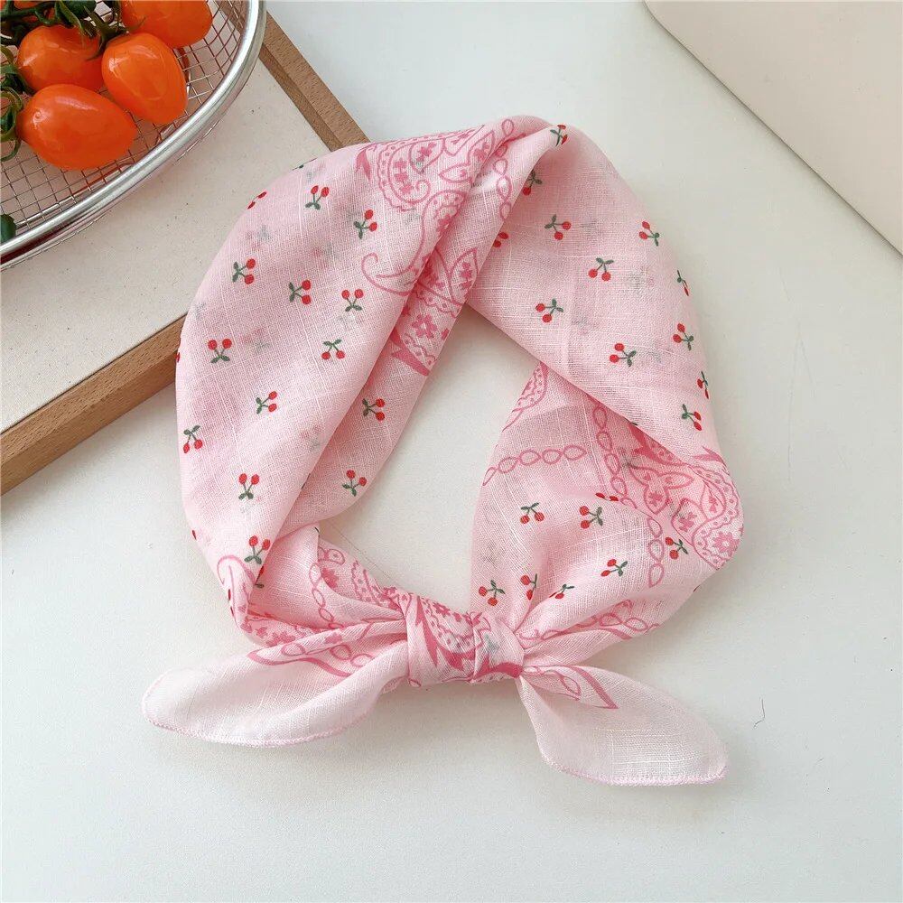 Women's Fashion Bandana Cotton Headscarf Small Hijab Floral Print Handkerchief Hair Scarf Headband Neck Scarf Size: One Size Fits Most; Parallel Import