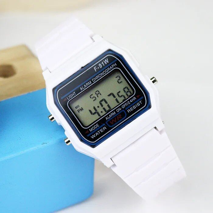 Kids' Sports Digital Watch with Silicone Strap for Boys and Girls, Chronograph, Alarm Function, Cute LED Watch for Students, Parallel Import