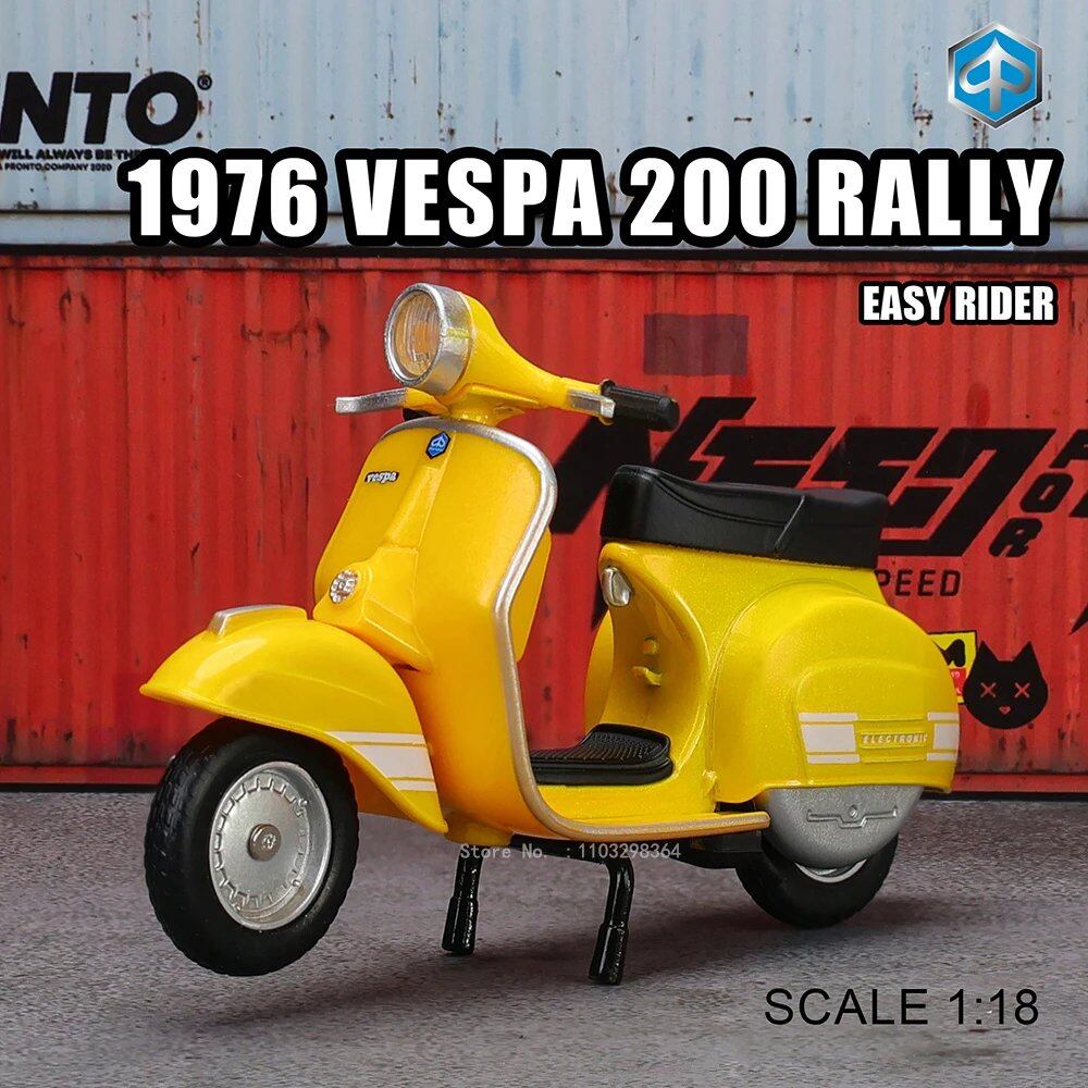 1/18スケール スズキ GSX-R1000 ダイキャスト バイクモデル 合金製 スタティックモデル おもちゃ ギフト カラー:1-18 並行輸入品