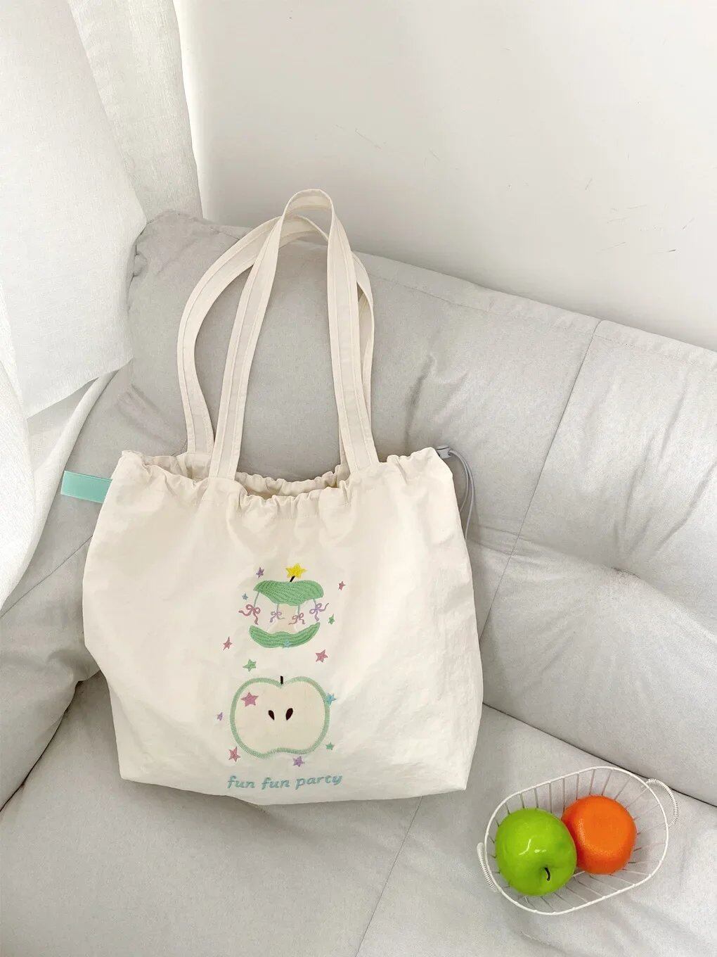 カートゥーン ドッグ刺繍 レディース ショルダーバッグ ドローストリングデザイン 通勤・買い物バッグ 大容量 トートバッグ 色: 並行輸入品