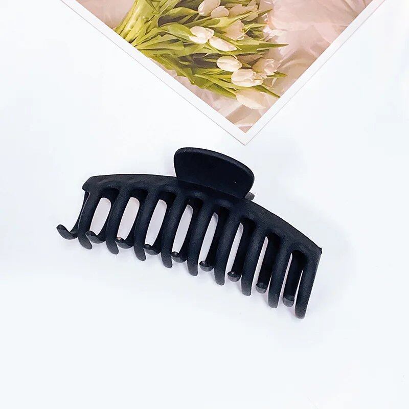 1/4 Large Geometric Hair Claws for Women, Cross Matte Hairpins, Stylish French Elegant Hair Grips, Clips, Girls' Accessories Set, Color: Parallel Import