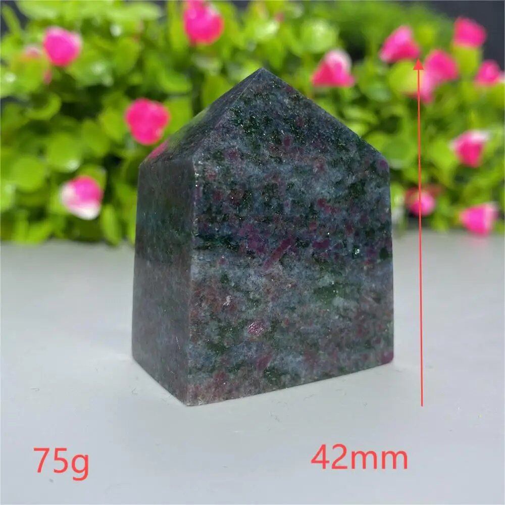 天然水晶 レッドグリーンサファイア 四角柱タワー 鉱物標本 スピリチュアル 瞑想 魔術 ギフトストーン 並行輸入品