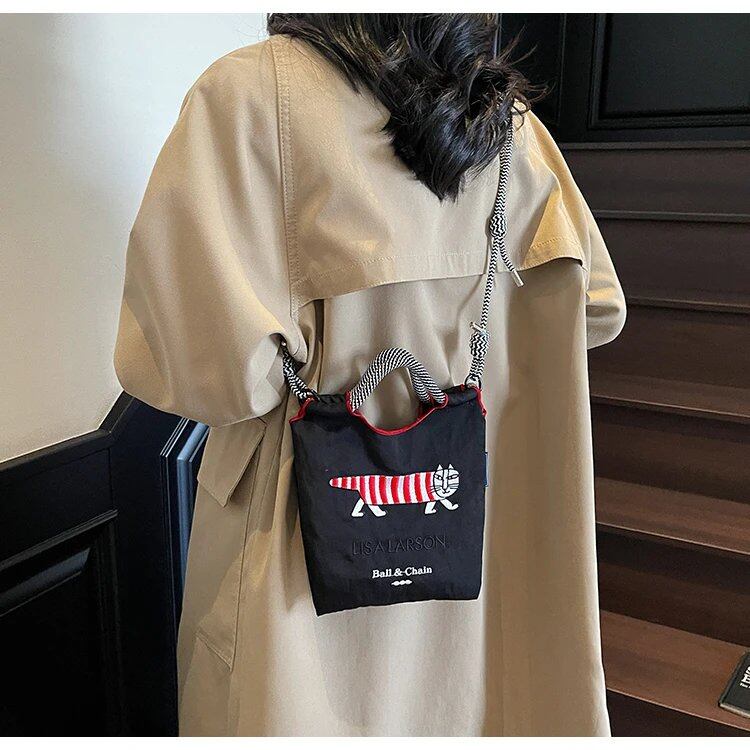 女性用刺繍キャンバスバッグ; 春夏向け軽量ショルダーバッグ; クロスボディハンドバッグ サイズ:ミニ(最大長さ20cm未満); 並行輸入品