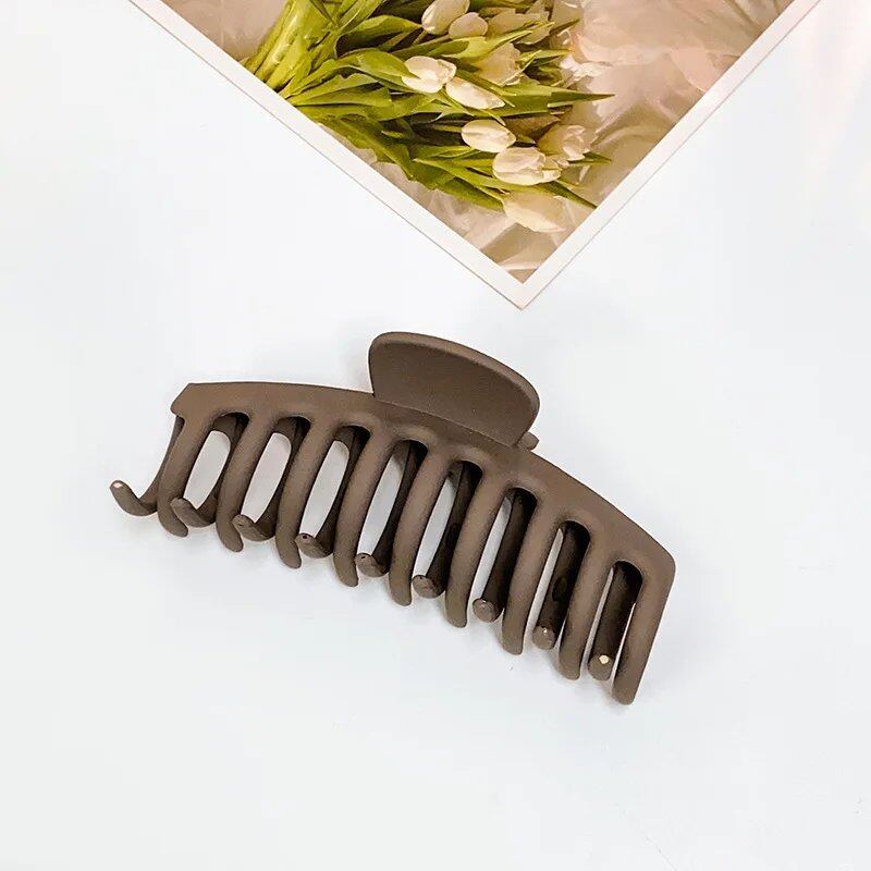 1/4 Large Geometric Hair Claws for Women, Cross Matte Hairpins, Stylish French Elegant Hair Grips, Clips, Girls' Accessories Set, Color: Parallel Import