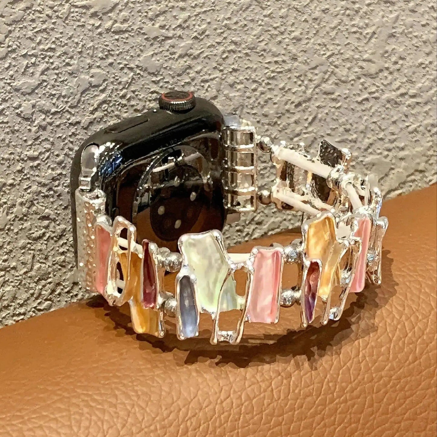 Compatible with Apple Watch Series Ultra (10/9/8/7/6/5/4/3/2/1/SE), 40/42/45/44/46mm, featuring a stylish, stretchy, stone-trimmed metal link bracelet. Band Color: Parallel Import