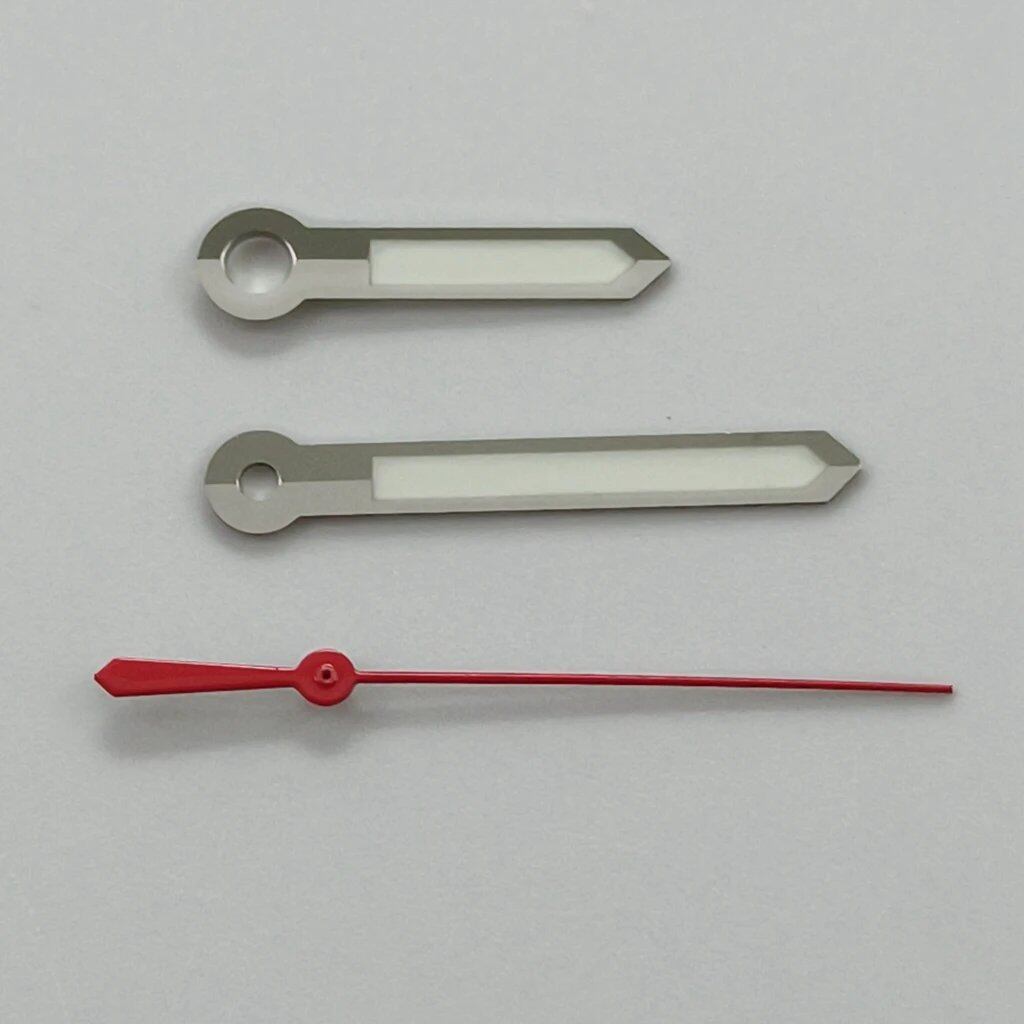 High-quality silver gun gold and rose gold watch hands with luminous finishes. Compatible with NH35, NH36, NH38, NH70, NH72, 7S26, 7S36, 4R35, and 4R36 movements. Parallel import.