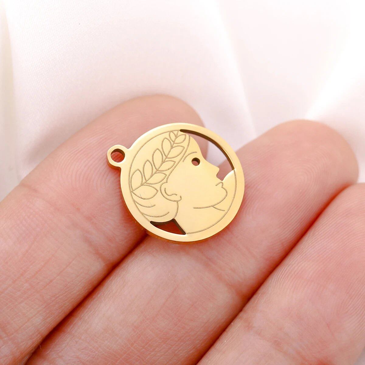 Set of 5 Round Hollow Zodiac Sign Pendants, Stainless Steel, 12 Constellation Charms, DIY Necklace, Bracelet, Jewelry Making, Metal Color: Parallel Import