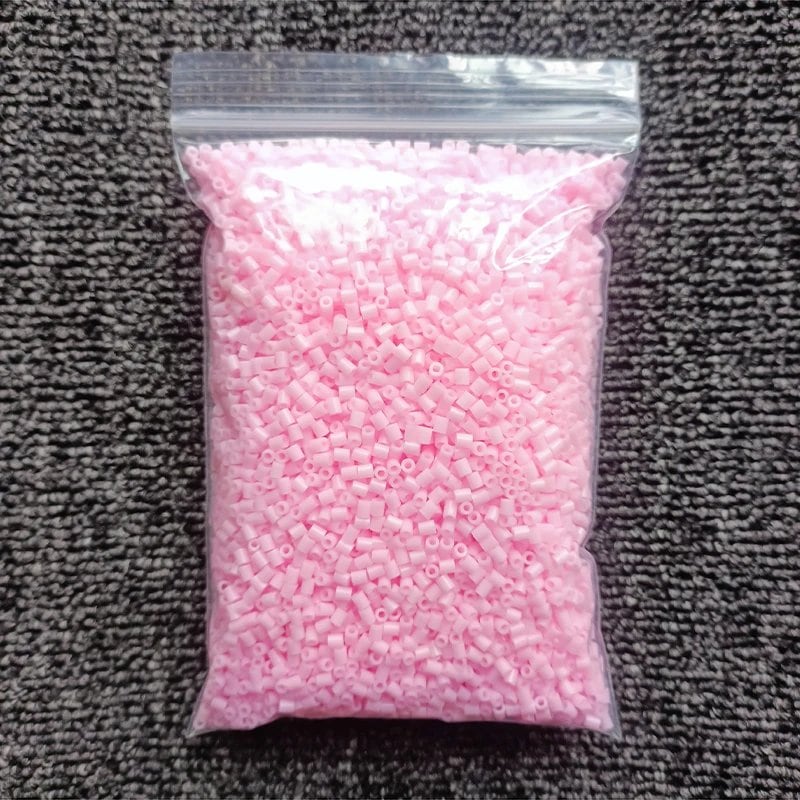 10,000 Pieces/Bag 2.6mm Mini Fuse Beads, 3D Pixel Puzzle Toy, Iron-on Beads, Melting Beads, Kids Toy, Handmade DIY Craft Decoration, Color: Parallel Import