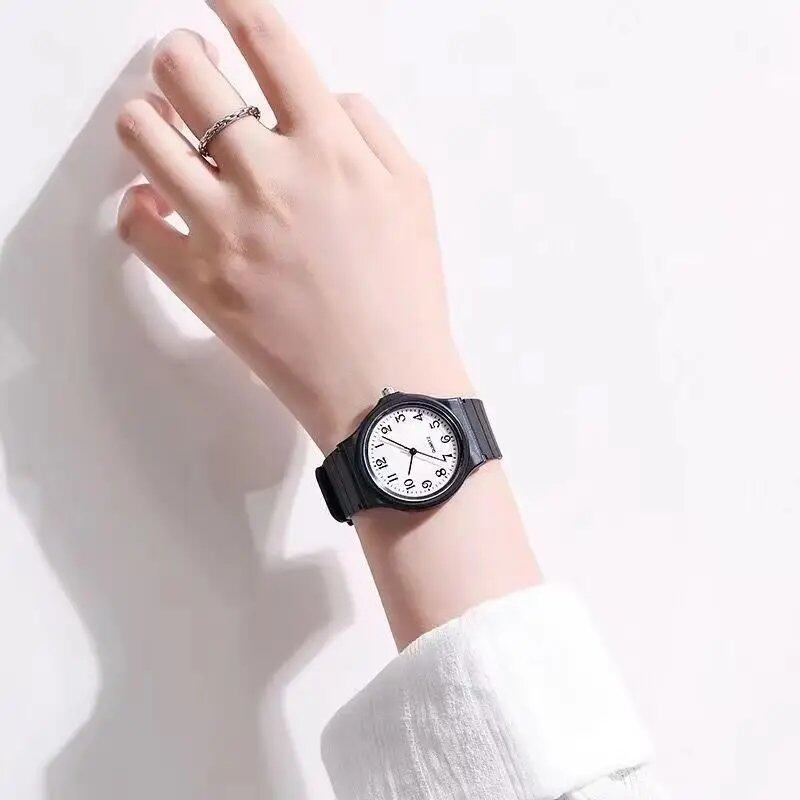 YIKAZE Exam Preparation Watch, Silicone Strap, Simple Women's Quartz Watch for Students, Waterproof, Round Small Dial, Color: Parallel Import
