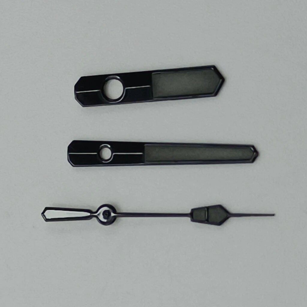 Silver Blue, Red, Green, Orange, Rose Gold, and Luminous Hands. Compatible with NH35, NH36, 7S26, 7S36, 4R35, and 4R36 Movements. Parallel Import.