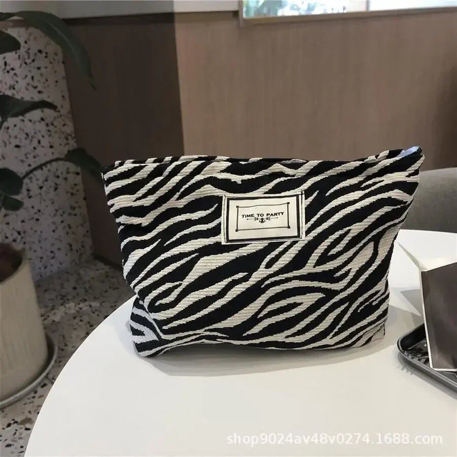 コーデュロイ レトロ レオパード柄 メイクアップポーチ リップケース バッグイン ハンドバッグ対応 洗える 収納ポーチ レディース サイズ:26×21×5cm; 並行輸入品