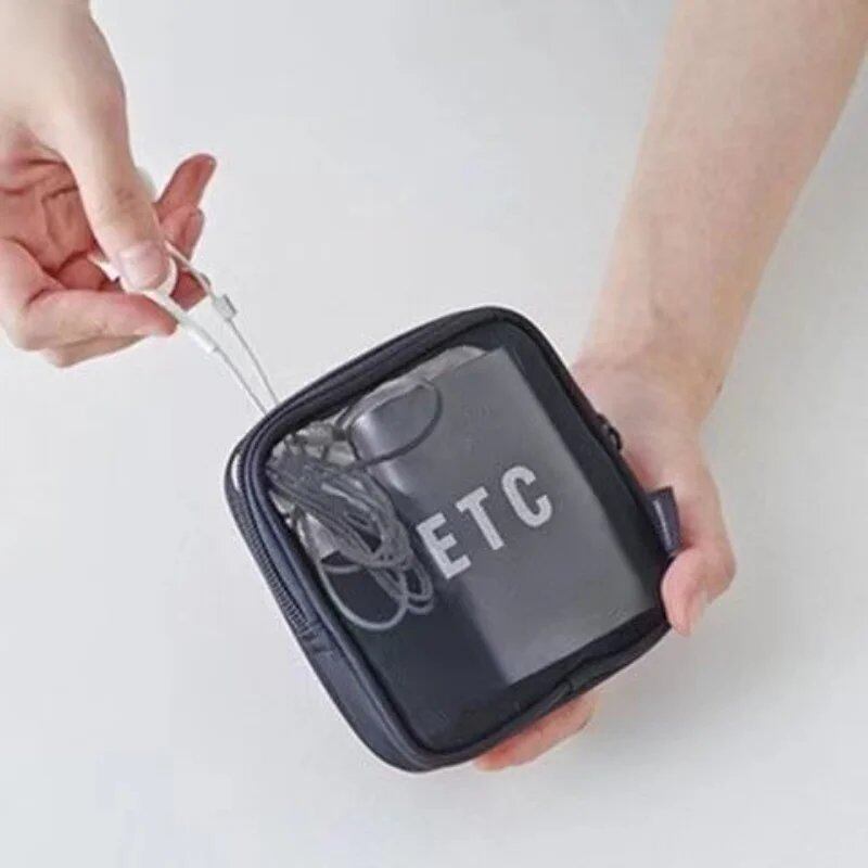 女性用メイクバッグ 旅行用トイレタリーバッグ 洗面化粧品収納ケース ジッパー付き ドット柄 透明メッシュ コスメポーチ 並行輸入品