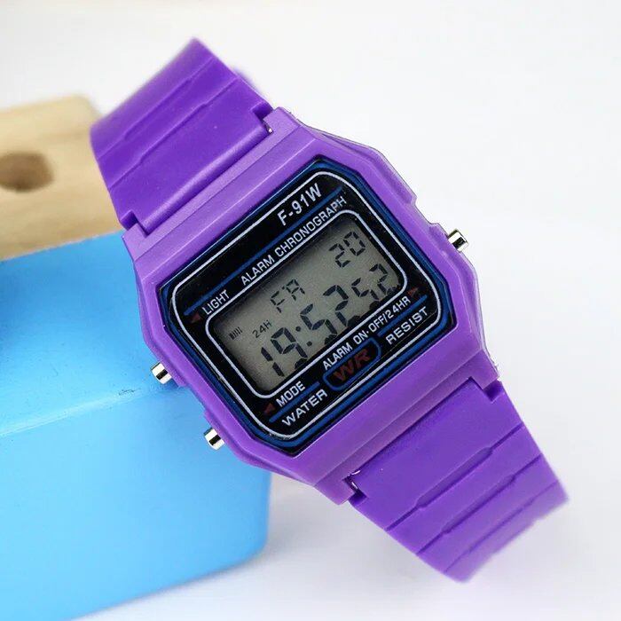 Kids' Sports Digital Watch with Silicone Strap for Boys and Girls, Chronograph, Alarm Function, Cute LED Watch for Students, Parallel Import